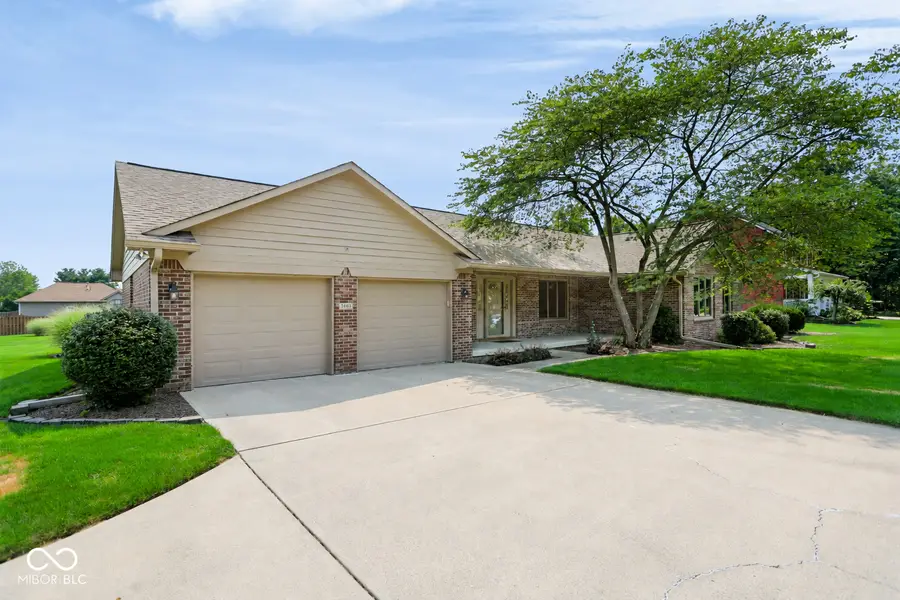 3603 Lakewood Drive, Greenfield, IN 46140 - #2