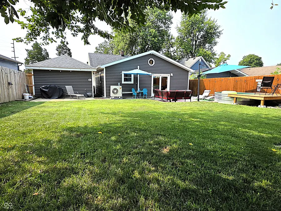 448 E Carlisle Street, Mooresville, IN 46158 - #2