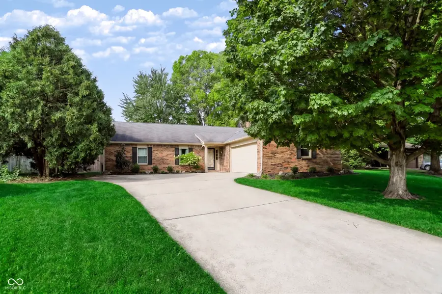 515 Colbarn Court, Fishers, IN 46038 - #2