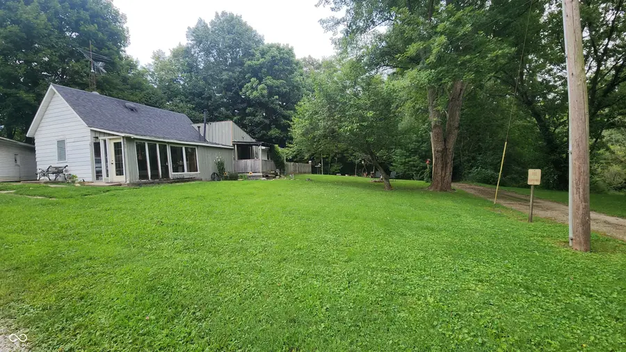 309 N Water, Hillsboro, IN 47949 - #2