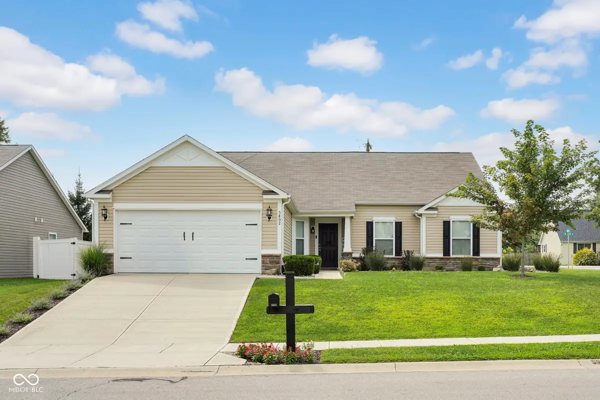 5802 Deer Valley Court, Columbus, IN 47201 - #1