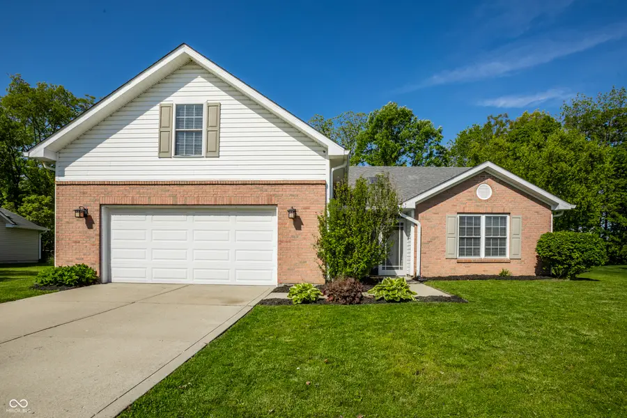 25 W Quail Wood Lane, Westfield, IN 46074 - #2