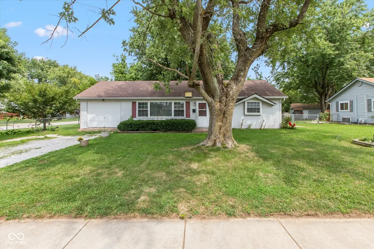 633 Gooseberry Lane, Greenwood, IN 46143 - #1