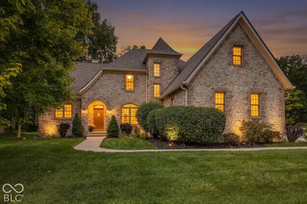 10041 Wading Crane Avenue, Fishers, IN 46055