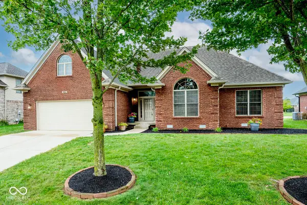 3882 S Cedar Creek Lane, New Palestine, IN 46163