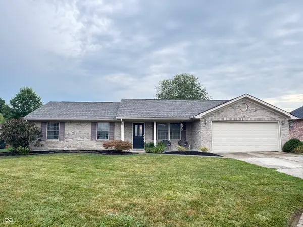 2211 Honeysuckle, Sellersburg, IN 47172