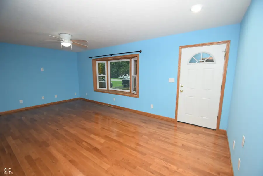 172 S Country Club Court, Crawfordsville, IN 47933 - #2