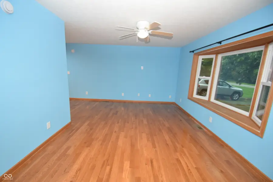 172 S Country Club Court, Crawfordsville, IN 47933 - #3