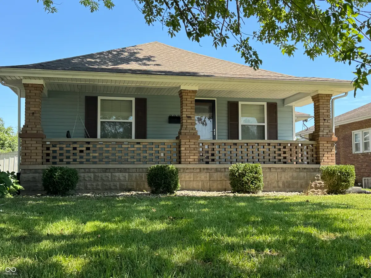 803 S Walnut, Seymour, IN 47274 - #1