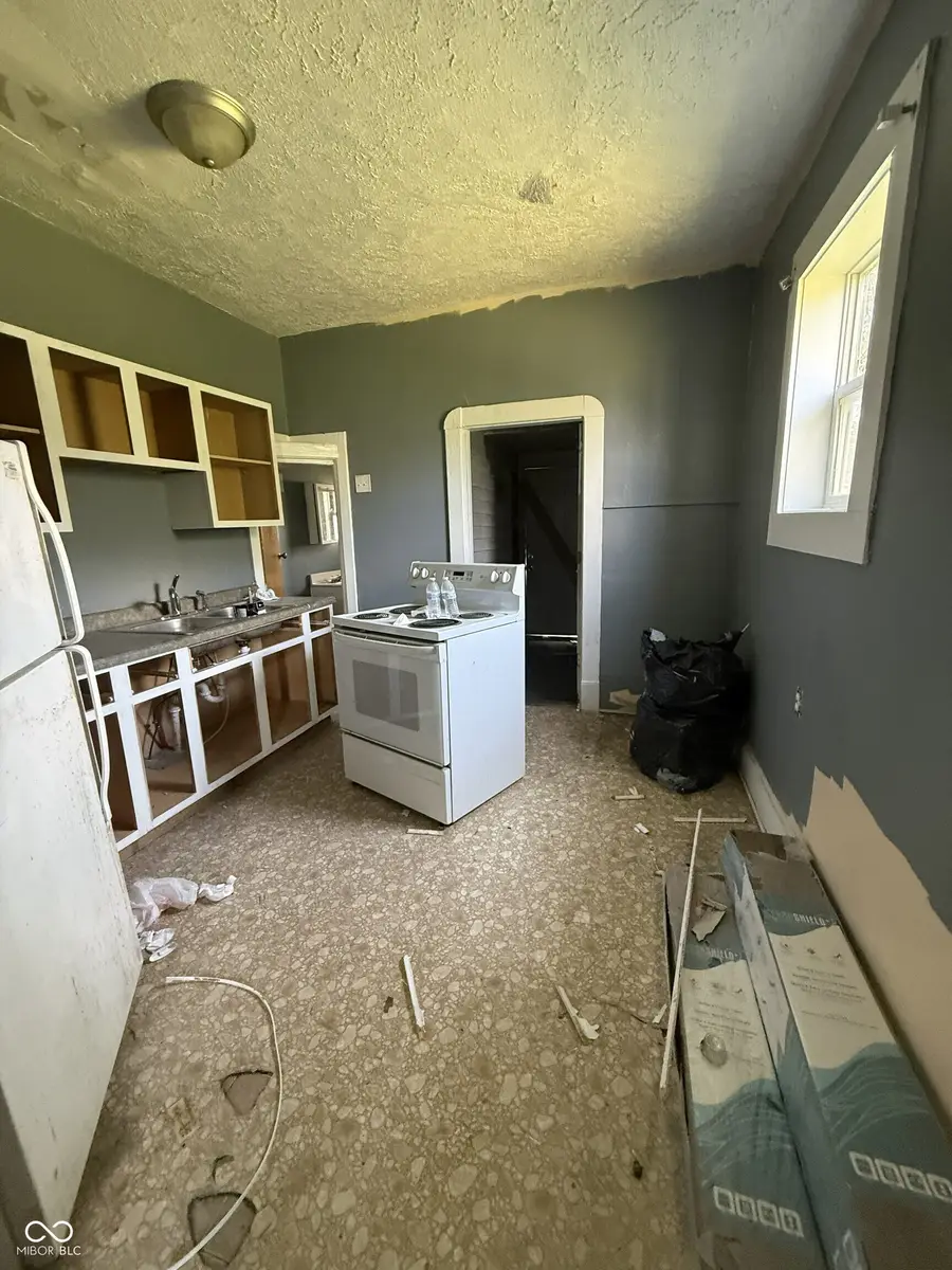 831 W 27th Street, Indianapolis, IN 46208 - #2