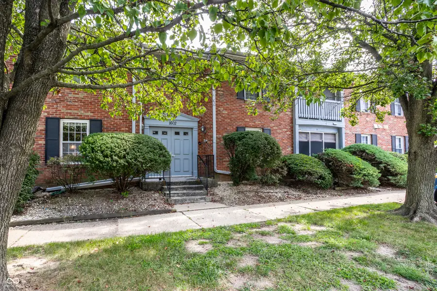1602 Queensbridge Square #1, Indianapolis, IN 46219 - #3