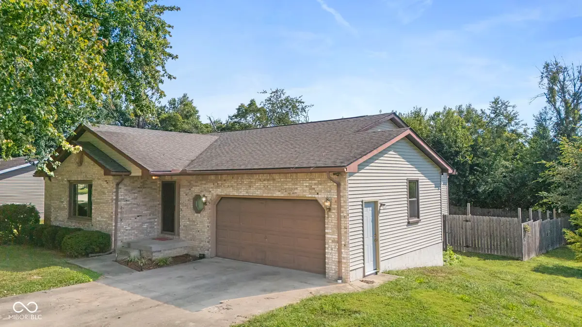 133 N Michael Drive, Scottsburg, IN 47170 - #1