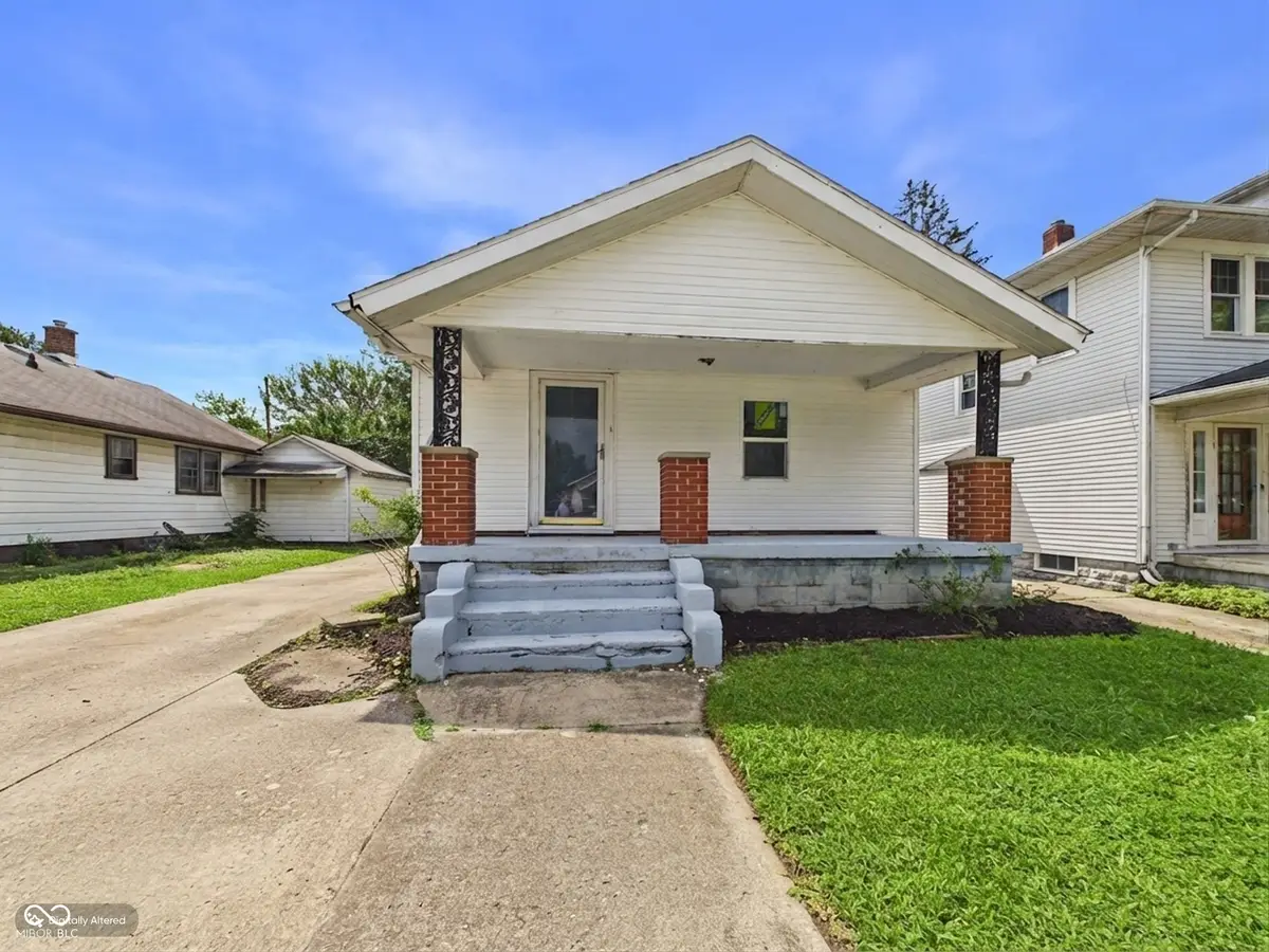 717 E 29th Street, Anderson, IN 46016 - #1