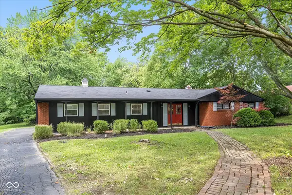 10558 School Parkway, Carmel, IN 46280