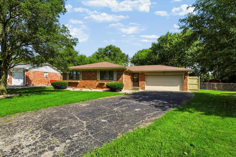 18 Roderick Court, Beech Grove, IN 46107 - #3