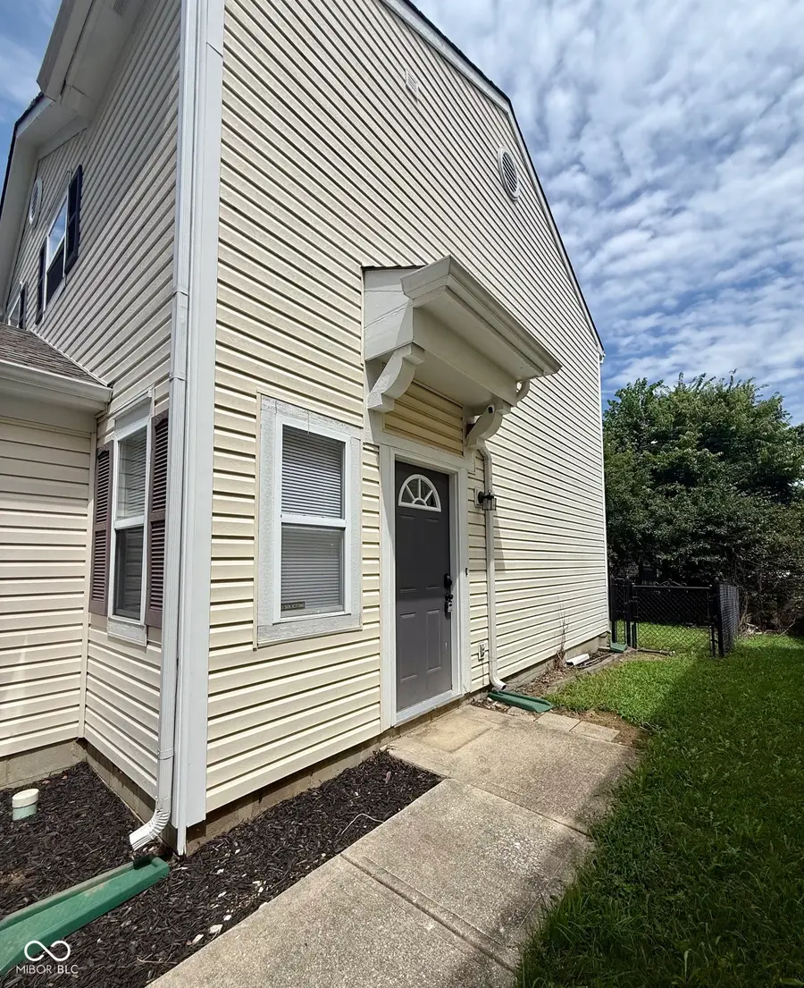 4483 Connaught East D, Plainfield, IN 46168 - #2