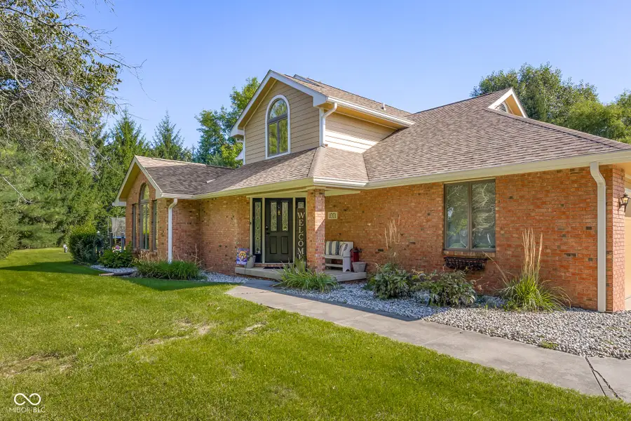 1001 Butternut Drive, Columbus, IN 47201 - #2