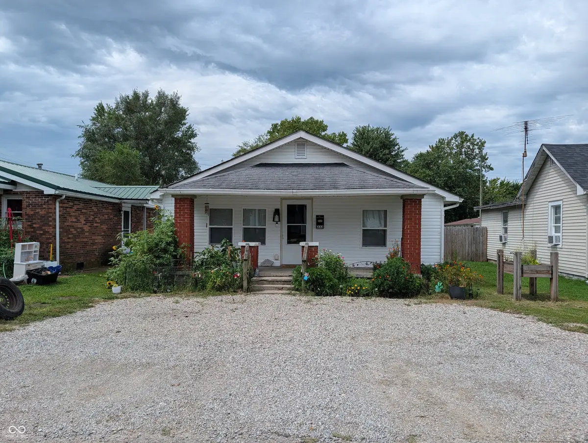 232 Pence Street, Columbus, IN 47201 - #1
