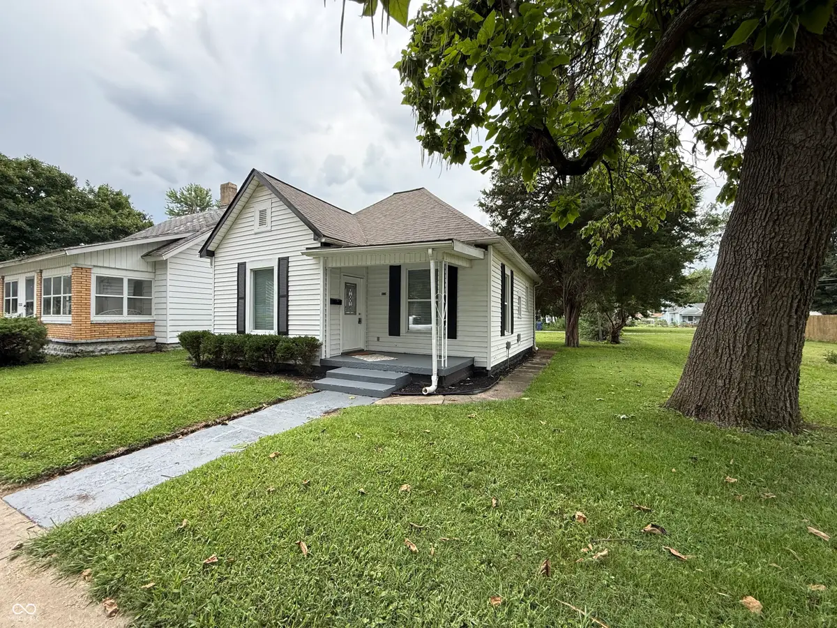 613 S 15th Street, Terre Haute, IN 47807 - #1