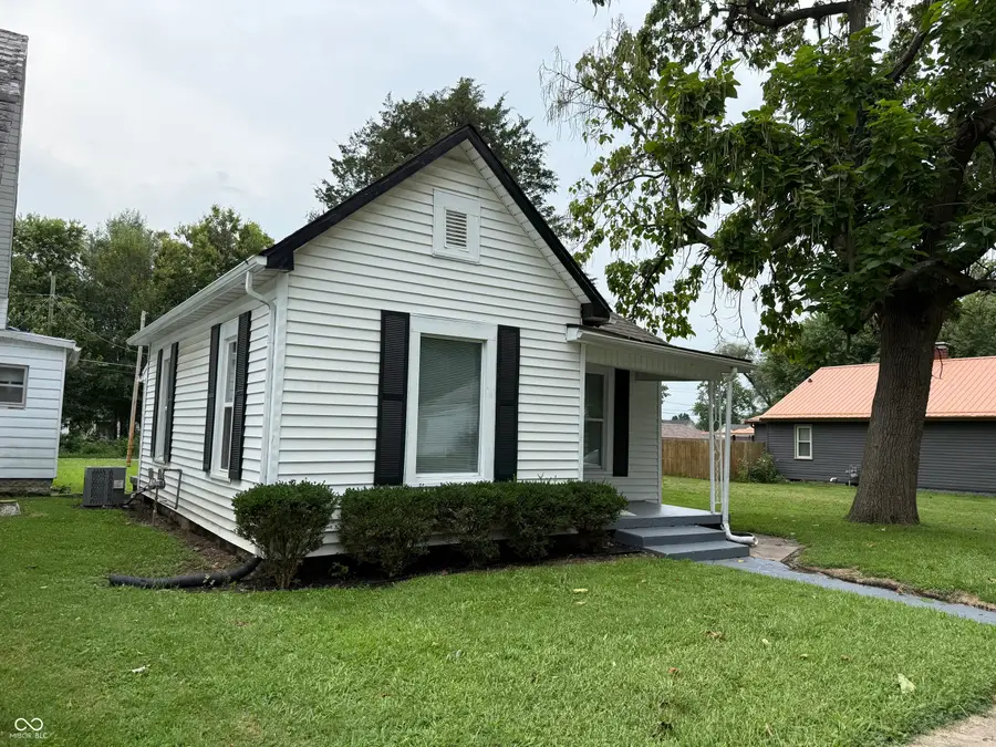 613 S 15th Street, Terre Haute, IN 47807 - #2
