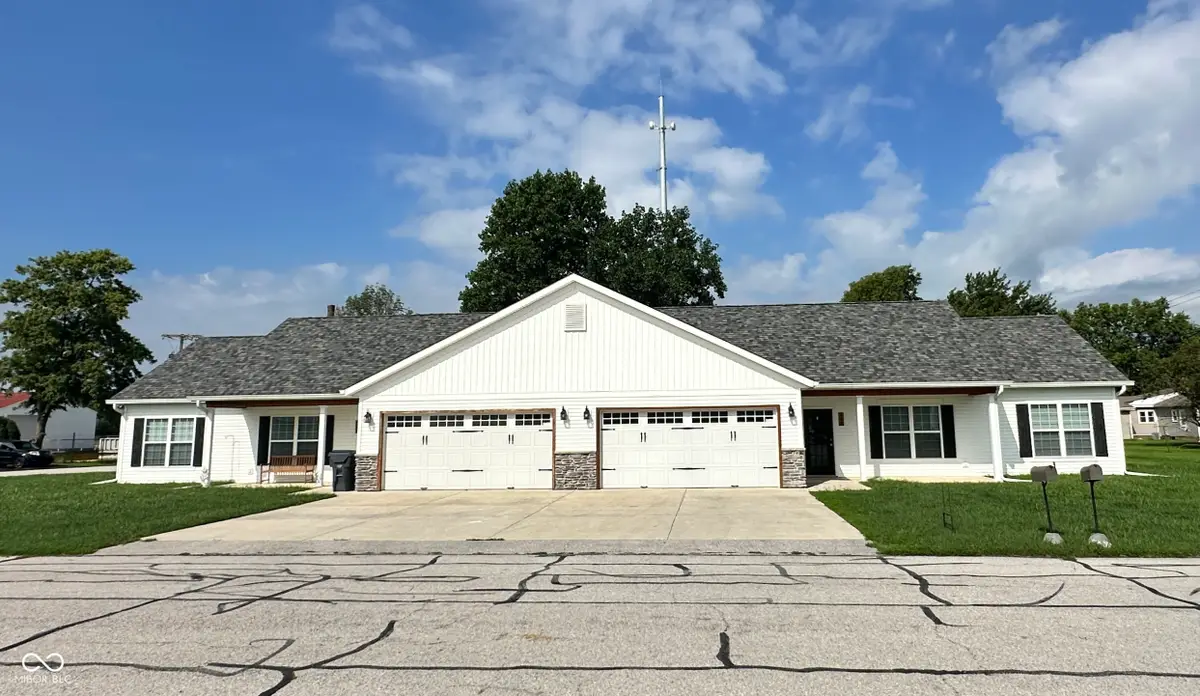 406 S Lincoln Avenue, Fowler, IN 47944 - #1