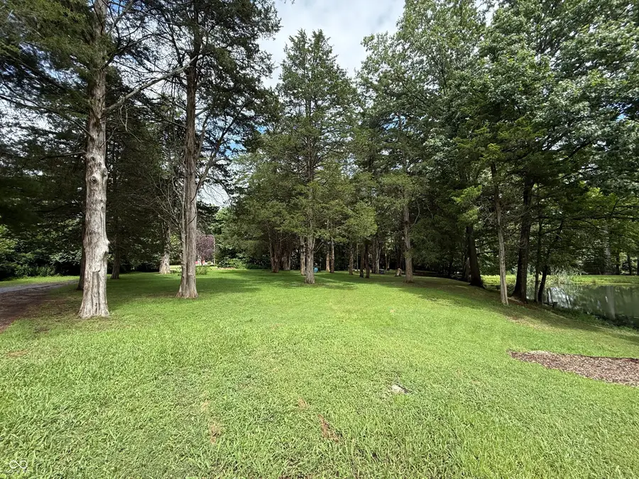 5684 Paradise, Martinsville, IN 46151 - #2