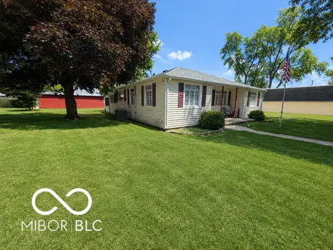 207 N 4th Street N, Elwood, IN 46036 - #2