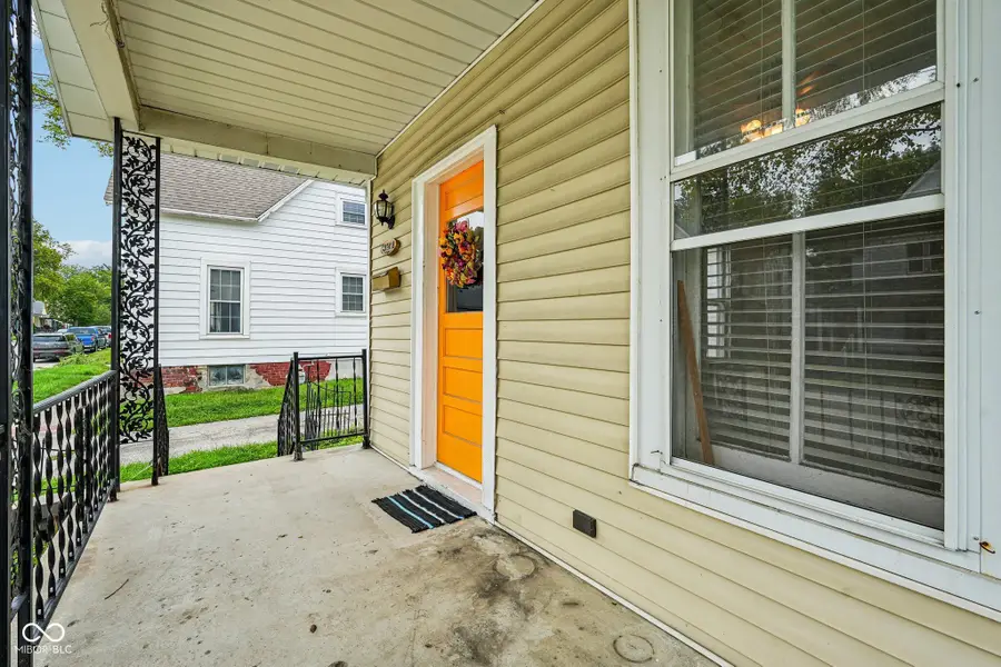 321 W Mechanic Street, Shelbyville, IN 46176 - #3