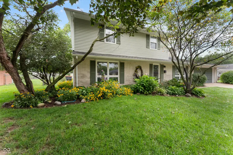 3520 Waycross Drive, Columbus, IN 47203 - #2