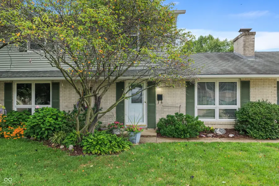 3520 Waycross Drive, Columbus, IN 47203 - #3