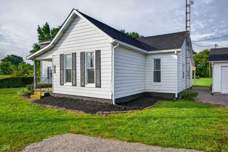 5365 E State Street E, Columbus, IN 47201 - #3