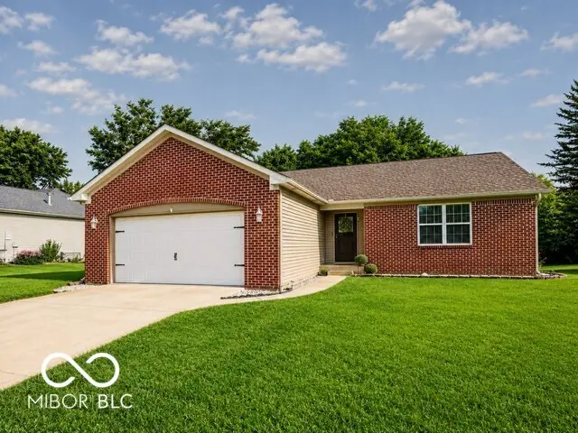 342 Chestnut Street, Danville, IN 46122 - #1