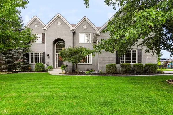 9928 Wading Crane Avenue, Fishers, IN 46055