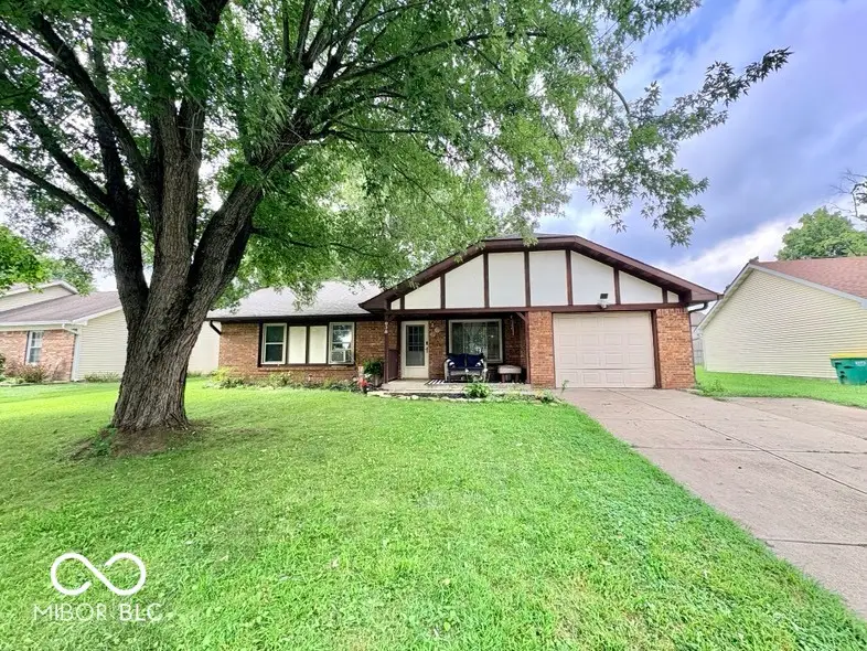 638 Hickory Drive, Danville, IN 46122 - #2