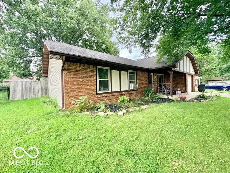 638 Hickory Drive, Danville, IN 46122 - #3
