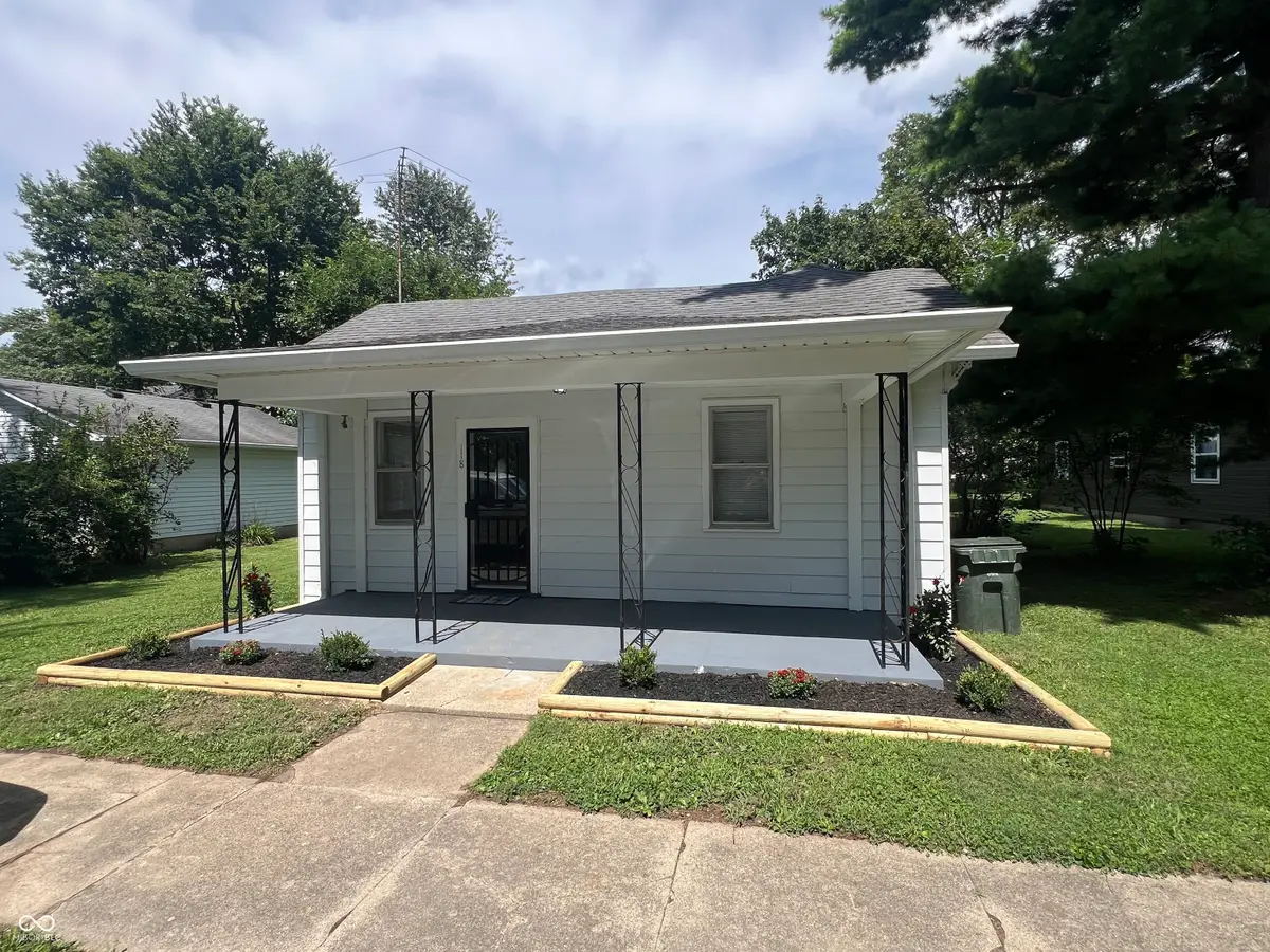 118 E Fletcher Street, Morristown, IN 46161 - #1