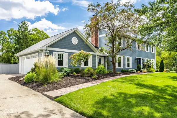 215 Sherwood Court, Zionsville, IN 46077