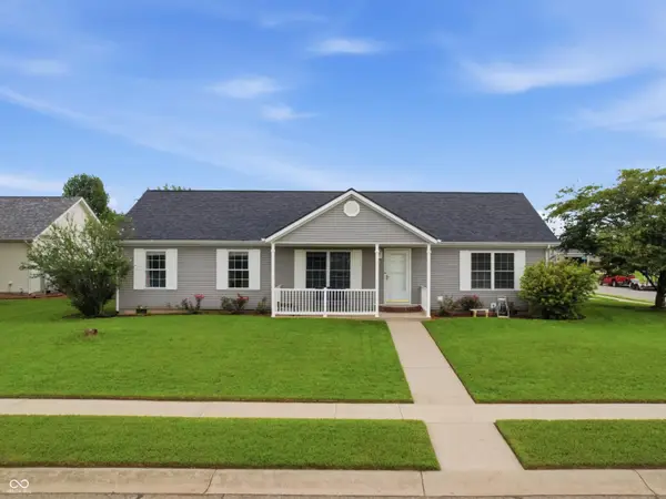 1675 Pinion Court, Columbus, IN 47201