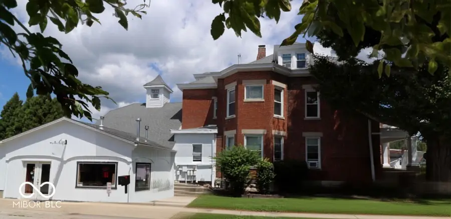 209 N Walnut Street, Batesville, IN 47006 - #2