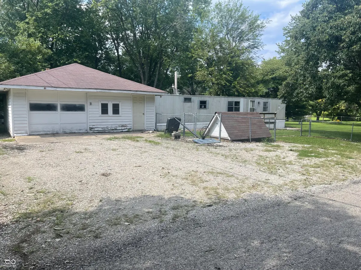 8524 W Pleasant View Elm Street, Fairland, IN 46126 - #1