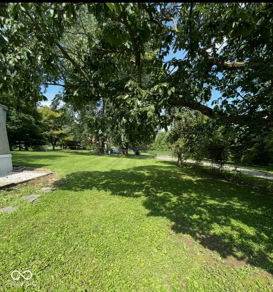 8524 W Pleasant View Elm Street, Fairland, IN 46126 - #2
