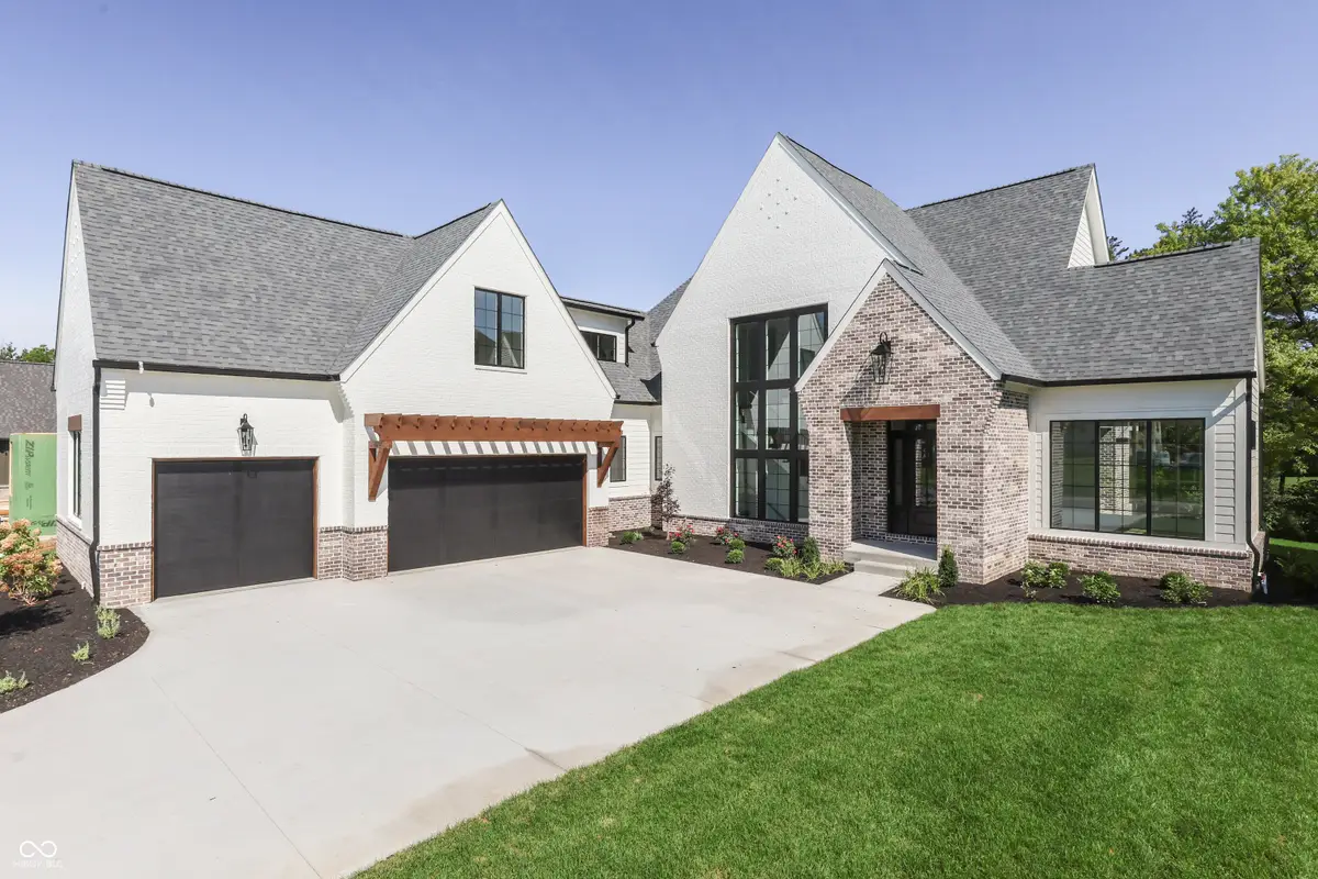 10880 Dartmoor Court, Zionsville, IN 46077 - #1