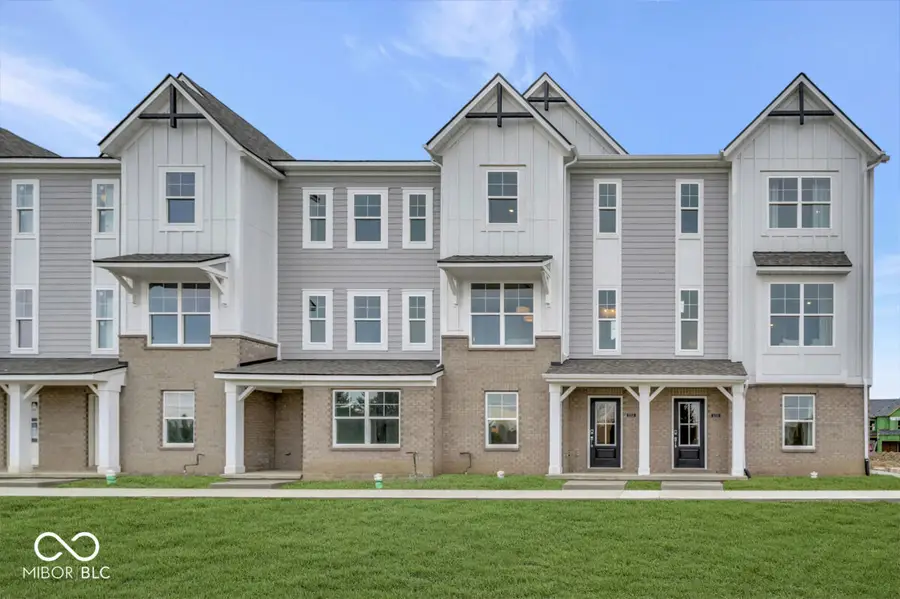 11207 Hobbsbrook Drive, Noblesville, IN 46060 - #3
