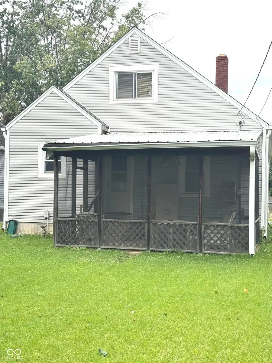 321 N 16th Avenue, Beech Grove, IN 46107 - #3