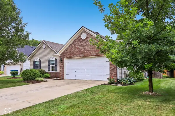 4086 S Turning Leaf Court, New Palestine, IN 46163