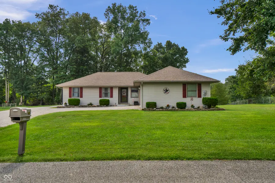 5195 N Camelot Way, North Vernon, IN 47265 - #2