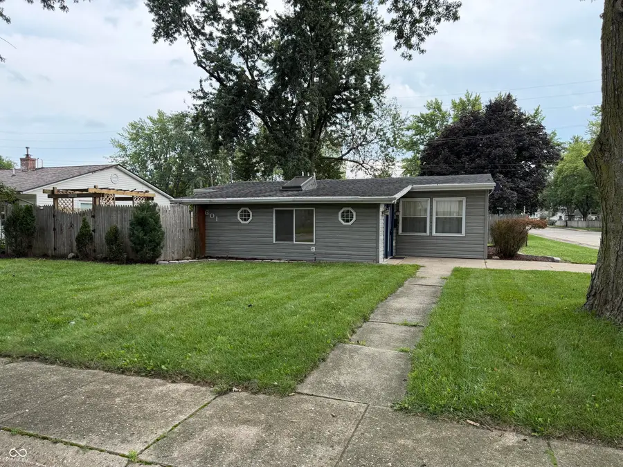 601 Broad Avenue, Nappanee, IN 46550 - #3