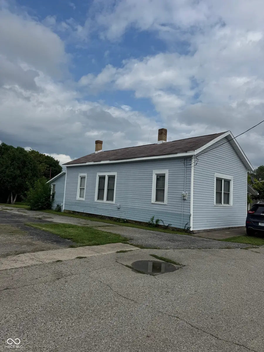 208 E Washington, Saint Paul, IN 47272 - #2