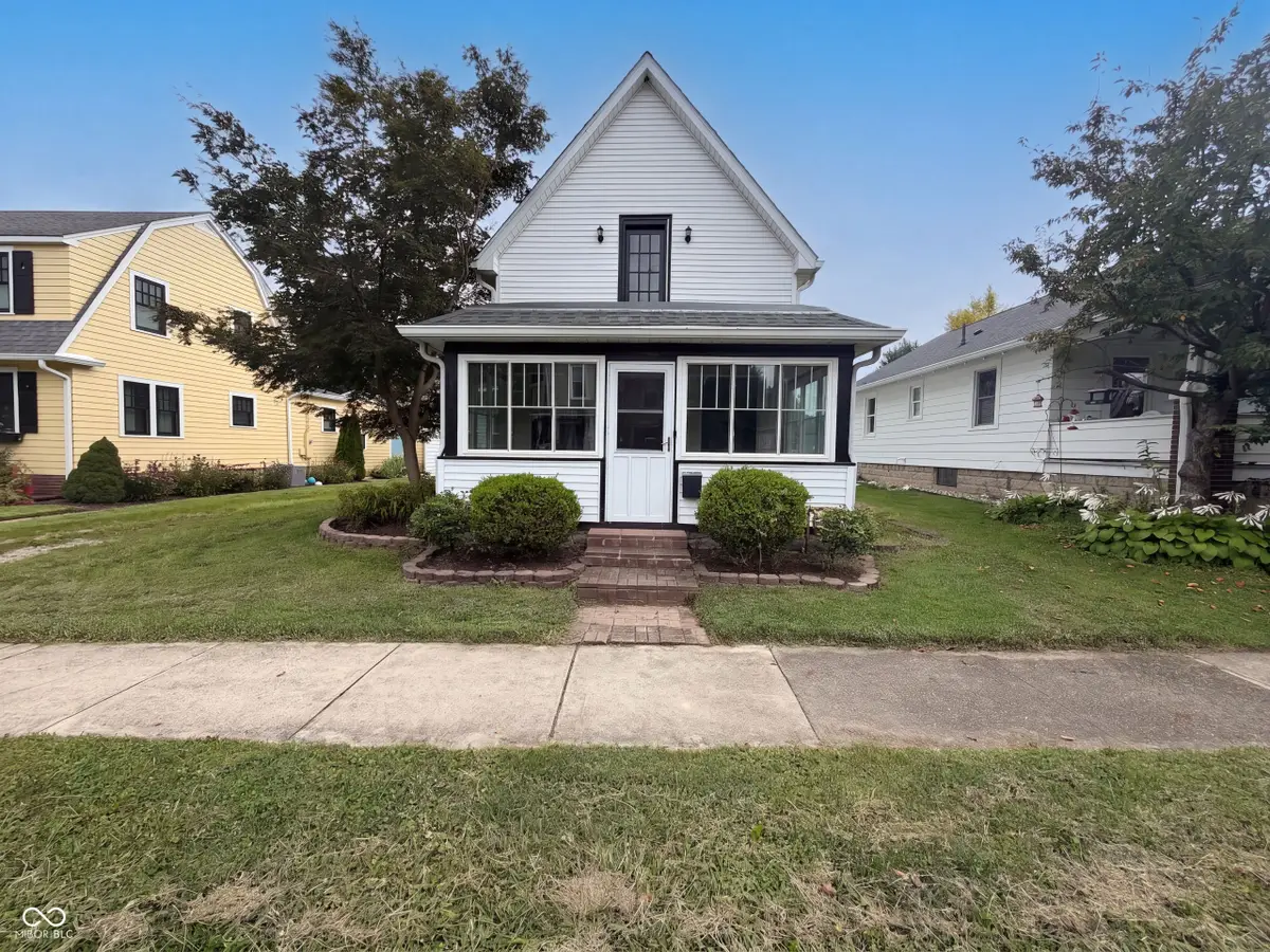 124 N Main Street, Pendleton, IN 46064 - #1
