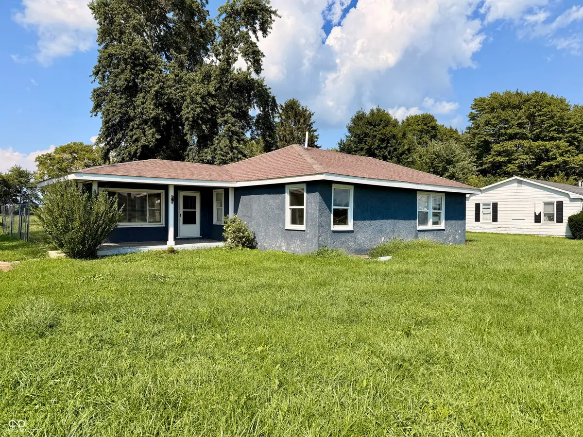 1370 E 225 S, Shelbyville, IN 46176 - #1